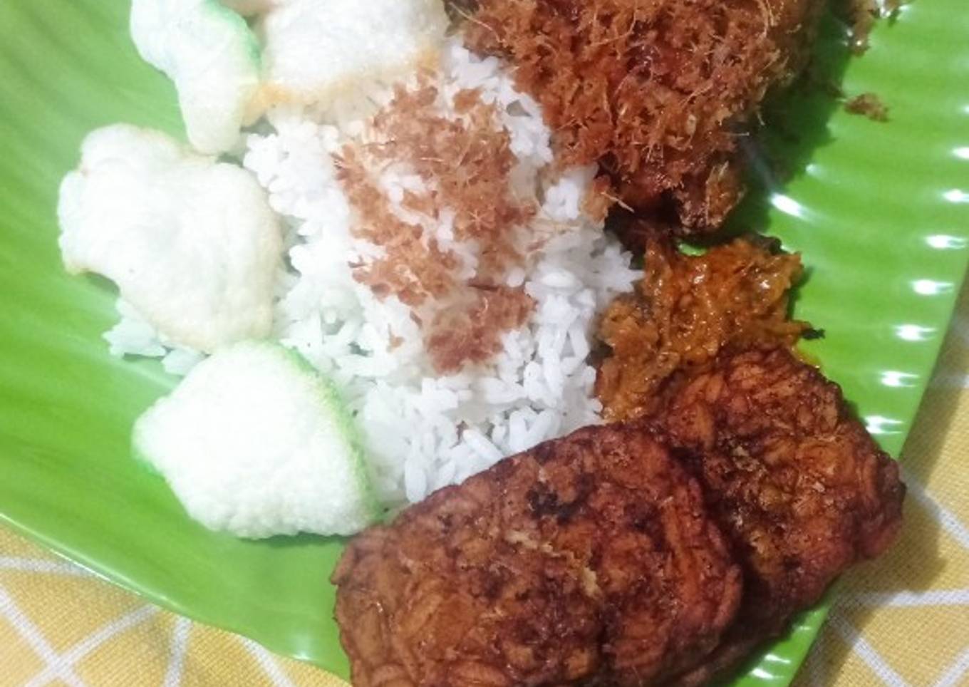 Ayam goreng lengkuas