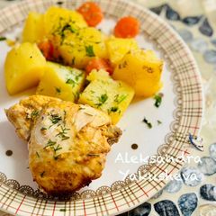 Chicken with potatoes in a baking bag A picture of Chicken with potatoes in a baking bag.