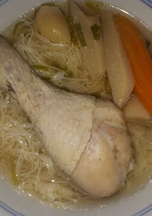 Húsleves csirkecombból recept fotója