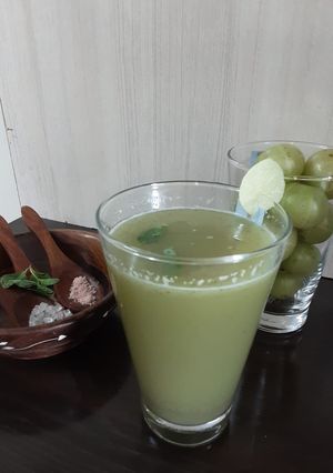 આમલા જ્યુસ‌(Amla Juice Recipe in Gujarati) રેસીપી મુખ્ય ફોટો