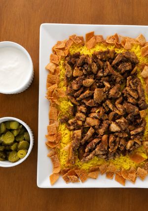 صورة لوصفة فتة شاورما دجاج سوري