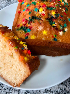 Una foto de Queque estrellado tipo pound cake