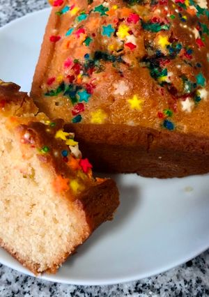Una foto de Queque estrellado tipo pound cake