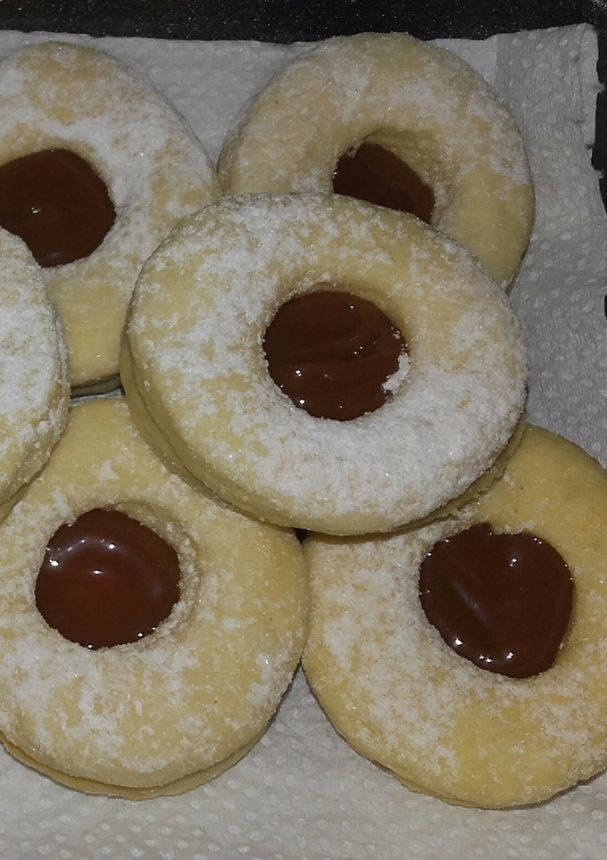 Una foto de Galletitas rellenas de dulce de leche