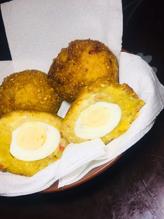 A picture of Yam egg roll🥚🥔.