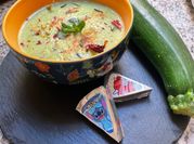 Une photo de soupe au kiri