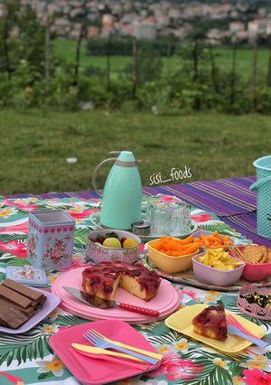 عکسی از دستور کیک وارونه توت فرنگی