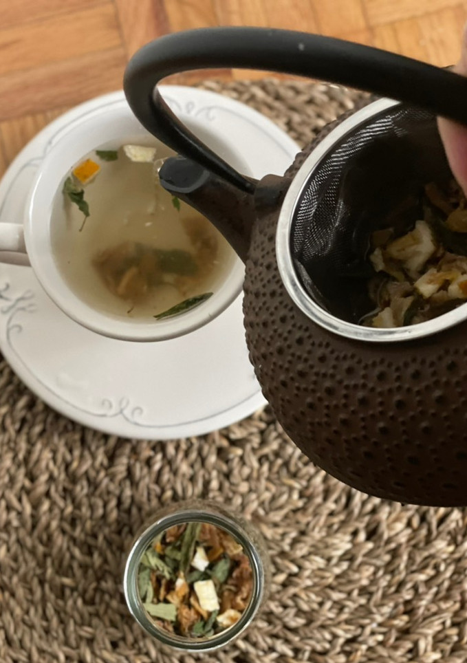 Una foto de Tesina de naranja, piña, hierbabuena y stevia