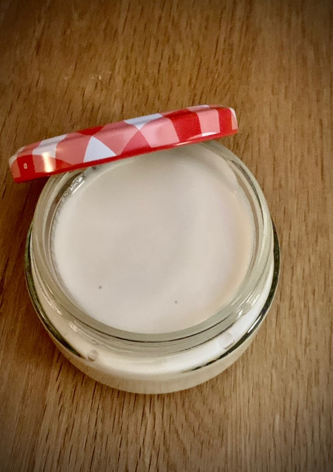 Una foto de Yogur en Thermomix sin leche en polvo