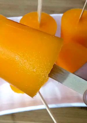 ऑरेंज चुस्की (Orange Chuski recipe in hindi) रेसिपी मुख्य फोटो