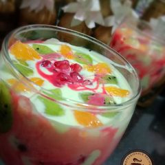 A picture of Fruit  yogurt.