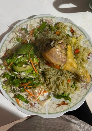 Una foto de ⁝ ༘ Arroz con pollo Peruano :･ﾟ