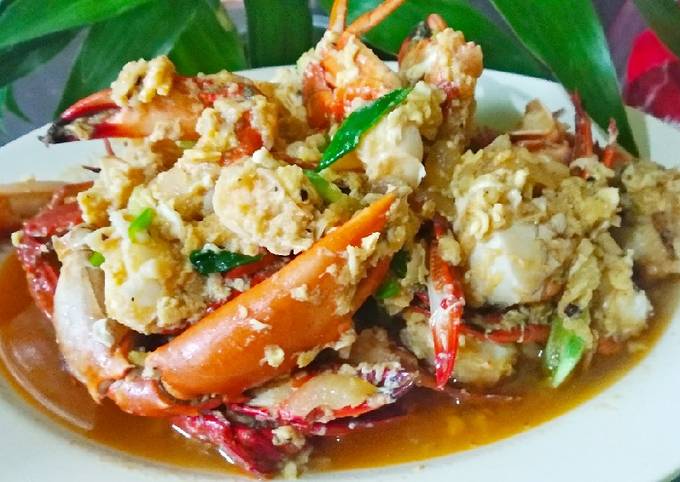 Langkah Mudah untuk Membuat Kepiting lada hitam ala mbok de yang Enak
Banget