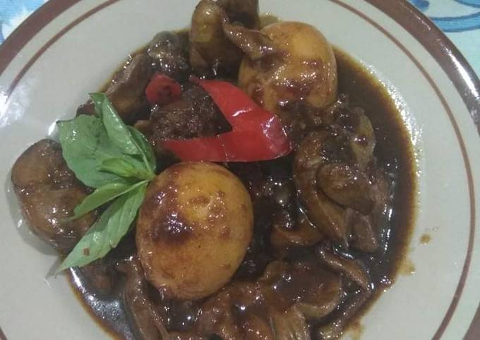 Hati ayam dan telur masak kecap simpel