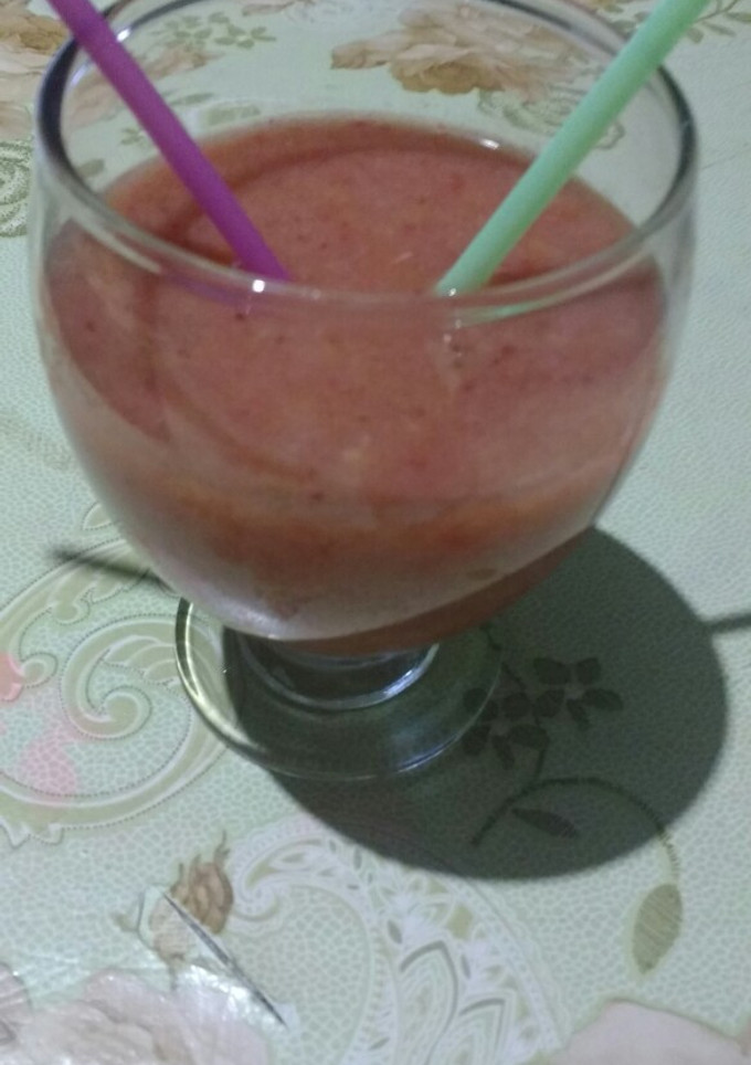 Una foto de Licuado de frutas🍹🍹