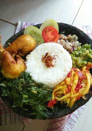 Foto resep Ayam goreng tiga sambal