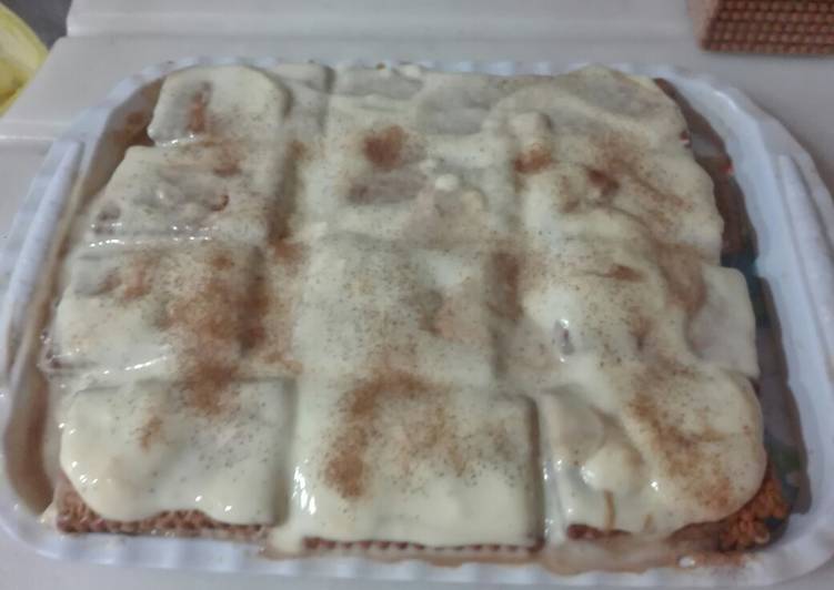 Tarta de galletas María con natillas y crema de café