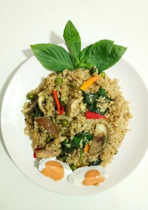 รูปของ ข้าวผัดพริกแกงเขียวหวานไก่