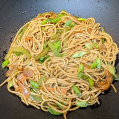 A picture of Noodles.