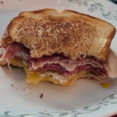 A picture of The Brunch Buster.