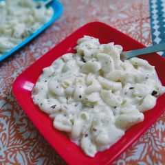 A picture of Italian white sauce pasta by Akshata Surve.