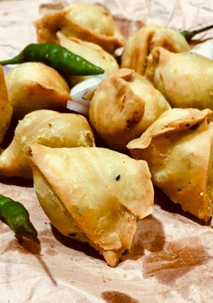 ফুলকপি আলুর মিনি সিঙারা রেসিপির প্রধান ছবি