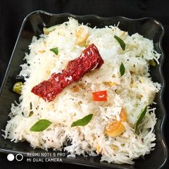 A picture of Thin Rice vermicelli/semiya usli.