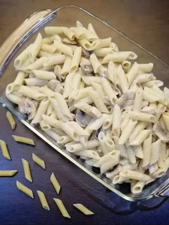 عکسی از دستور پاستا پنه با سس آلفردو😍