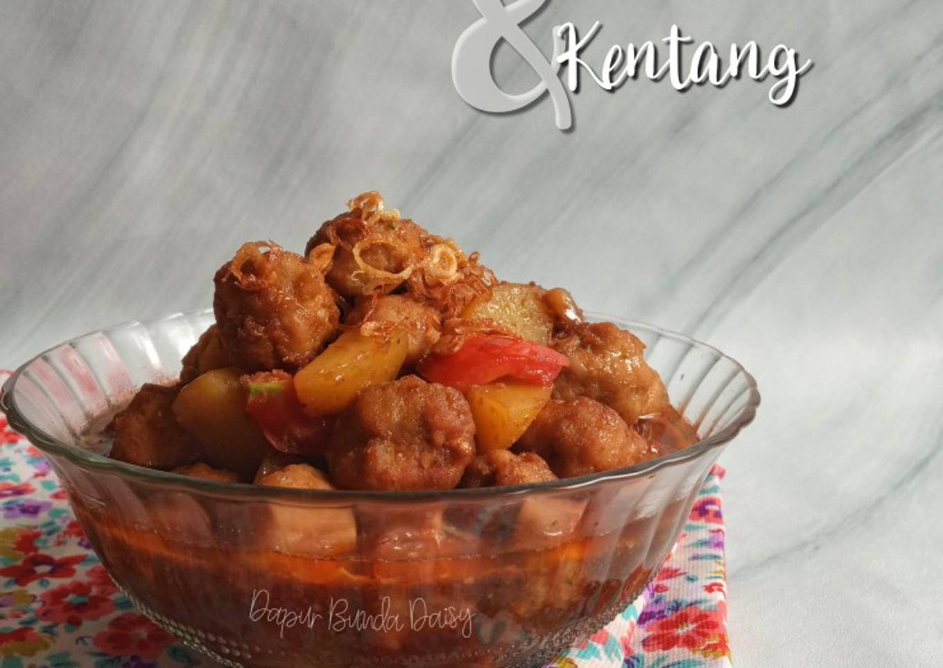 Semur Bola Daging dan Kentang