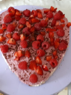 Cashew-Himbeer-Torte, vegan, glutenfrei und ohne Backen Rezepthauptbild