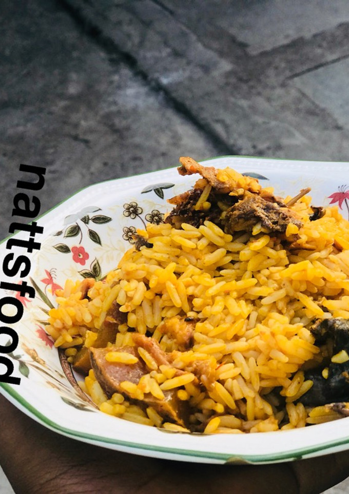 A picture of Nats native jollof.