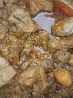 Una foto de Gulash (receta tradicional austriaca) raciones
