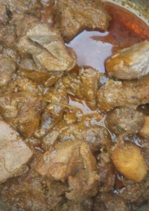Una foto de Gulash (receta tradicional austriaca) raciones