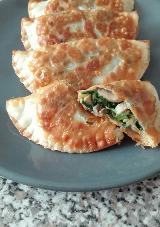 Una foto de Empanadillas de espinacas y champiñones