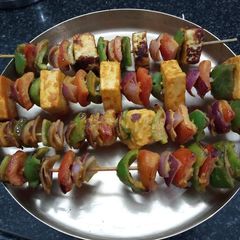 A picture of Paneer Shashlik.