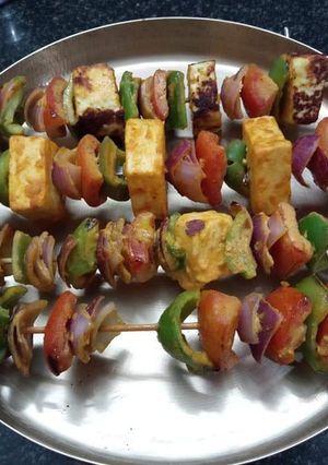 A picture of Paneer Shashlik.