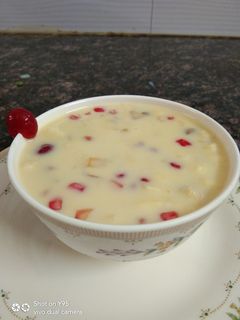 ફ્રુટ સલાડ(Fruit salad recipe in Gujarati) રેસીપી મુખ્ય ફોટો