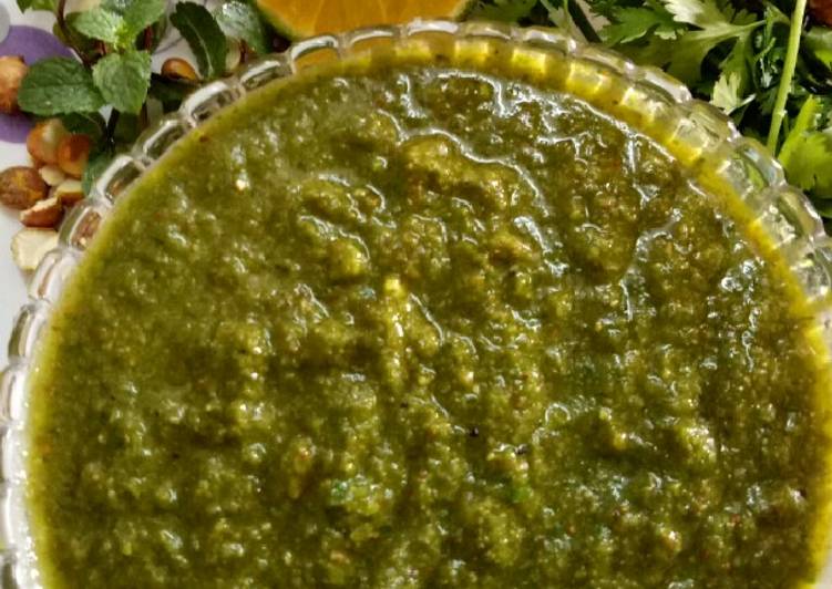 Roasted Chna pudina chutney