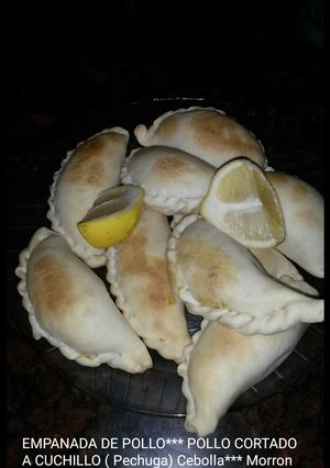 Una foto de Empanadas Criollas De Carne 😄😄😄