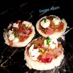 A picture of Chessy bread pizza 🍕چیزی بریڈ پیزا🍕.