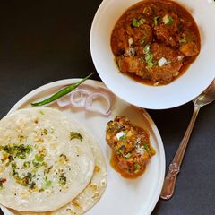A picture of Chicken Tikka Masala.
