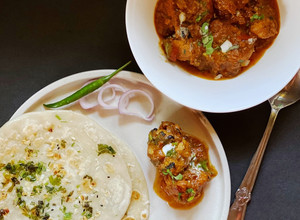 A picture of Chicken Tikka Masala.