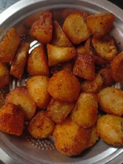 சேப்பங்கிழங்கு ரோஸ்ட்(cheppakilangu roast recipe in tamil) செய்முறை முக்கிய புகைப்படம்
