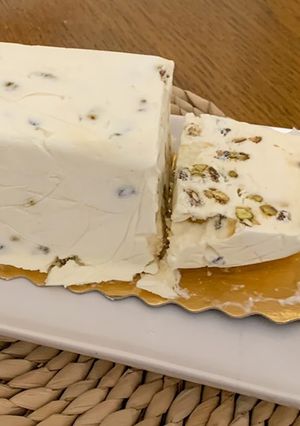 Une photo de Nougat glacé