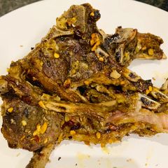 A picture of Garlic and Herb Lamb Chops.