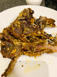 A picture of Garlic and Herb Lamb Chops.