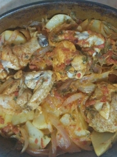 صورة لوصفة بطاطا بالدجاج في الفرن
