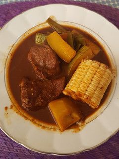 Una foto de Mole de olla de la abuela Lucha