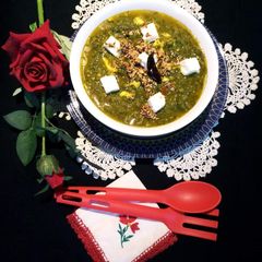 A picture of Lasooni Palak Paneer.