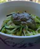Tallarines de zapallo italiano con pesto💚